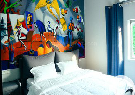 龙港对于酒店的墙体彩绘而言更注重哪些方面？